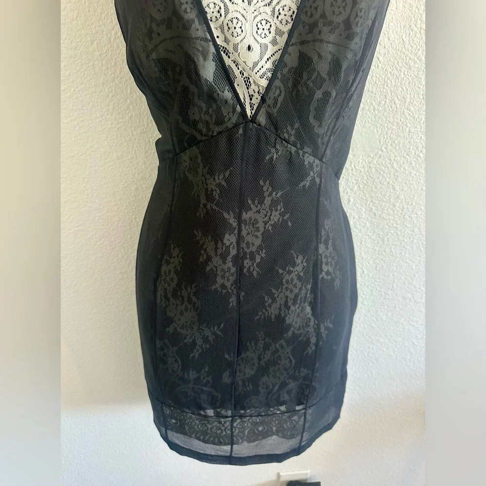 Robert Rodriguez Black Lace Mini Dress - Picture 7 of 15